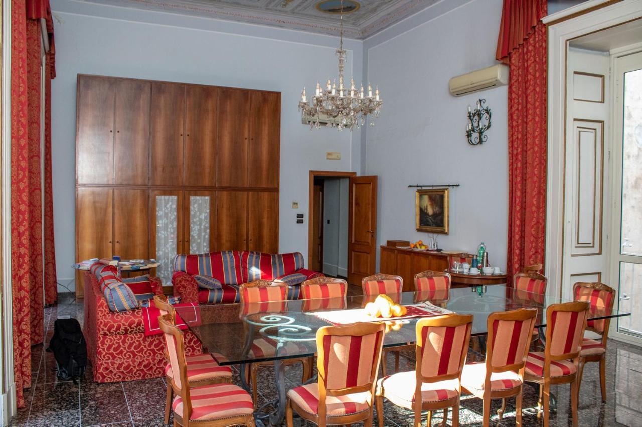 Le Stanze Del Vicere Boutique Hotel Napoli Dış mekan fotoğraf